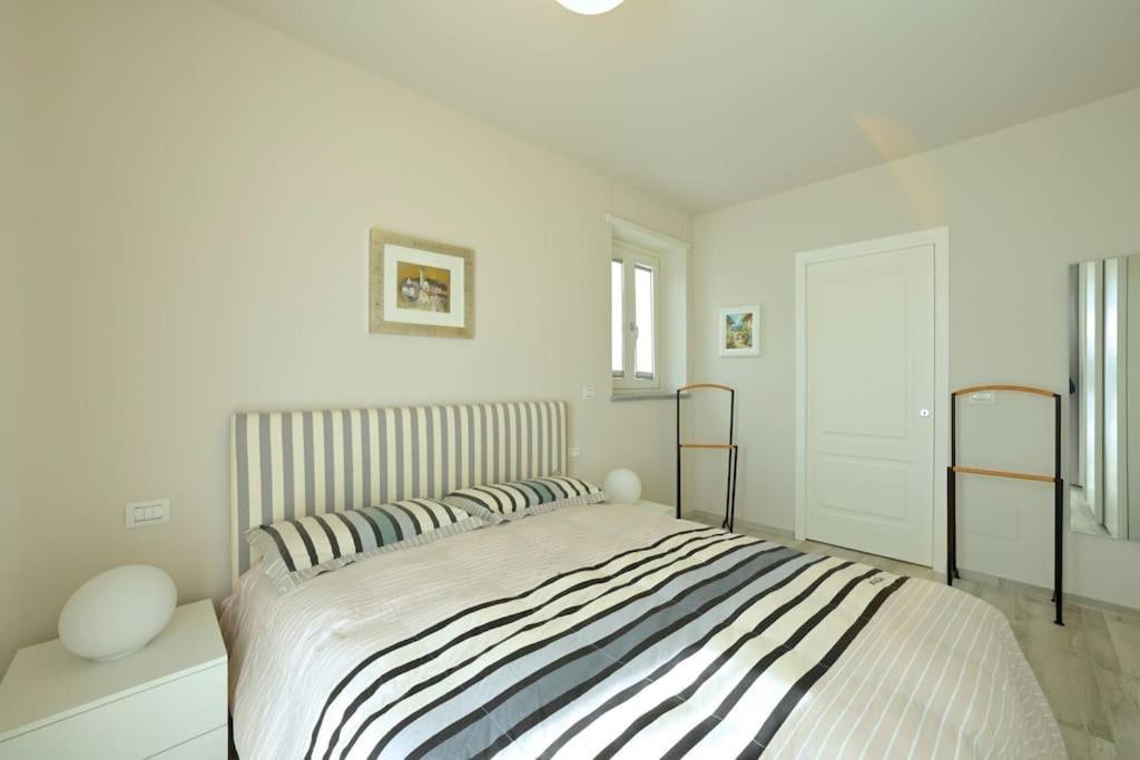Luxury Apartament Con Garage Vista Mare Alassio Per 6 Persone Экстерьер фото