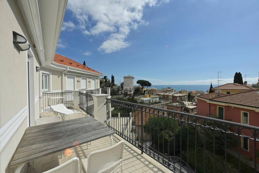 Luxury Apartament Con Garage Vista Mare Alassio Per 6 Persone Экстерьер фото
