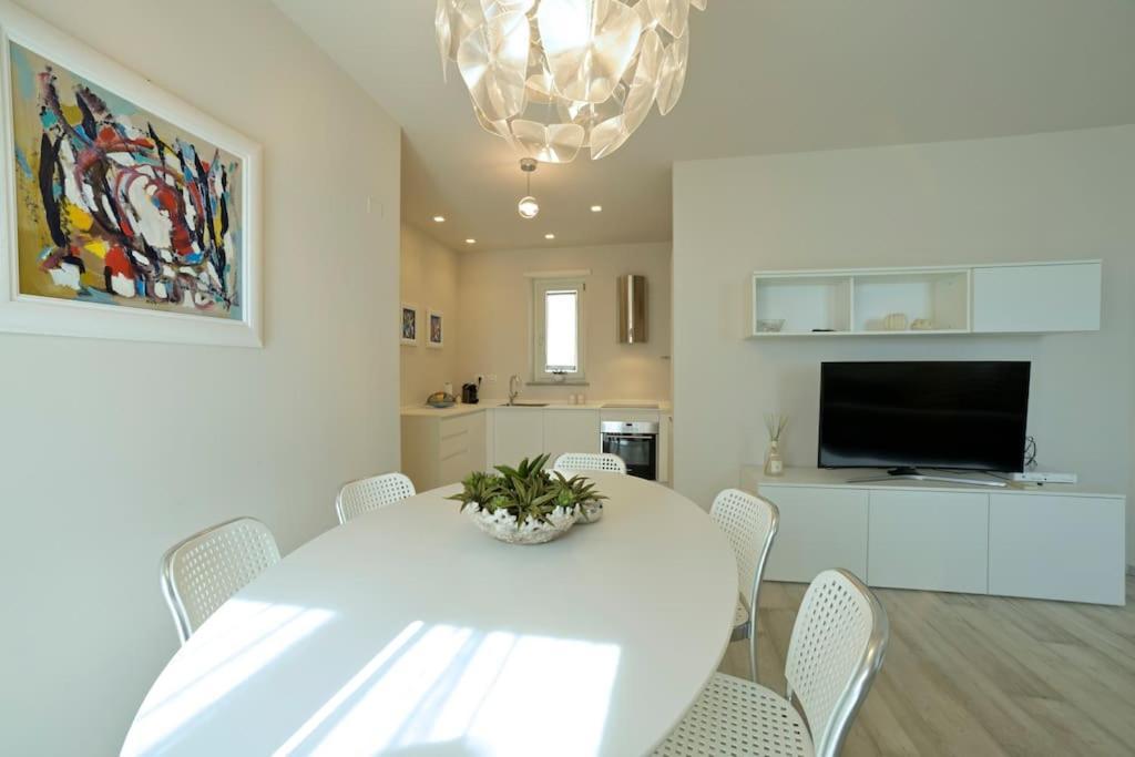 Luxury Apartament Con Garage Vista Mare Alassio Per 6 Persone Экстерьер фото