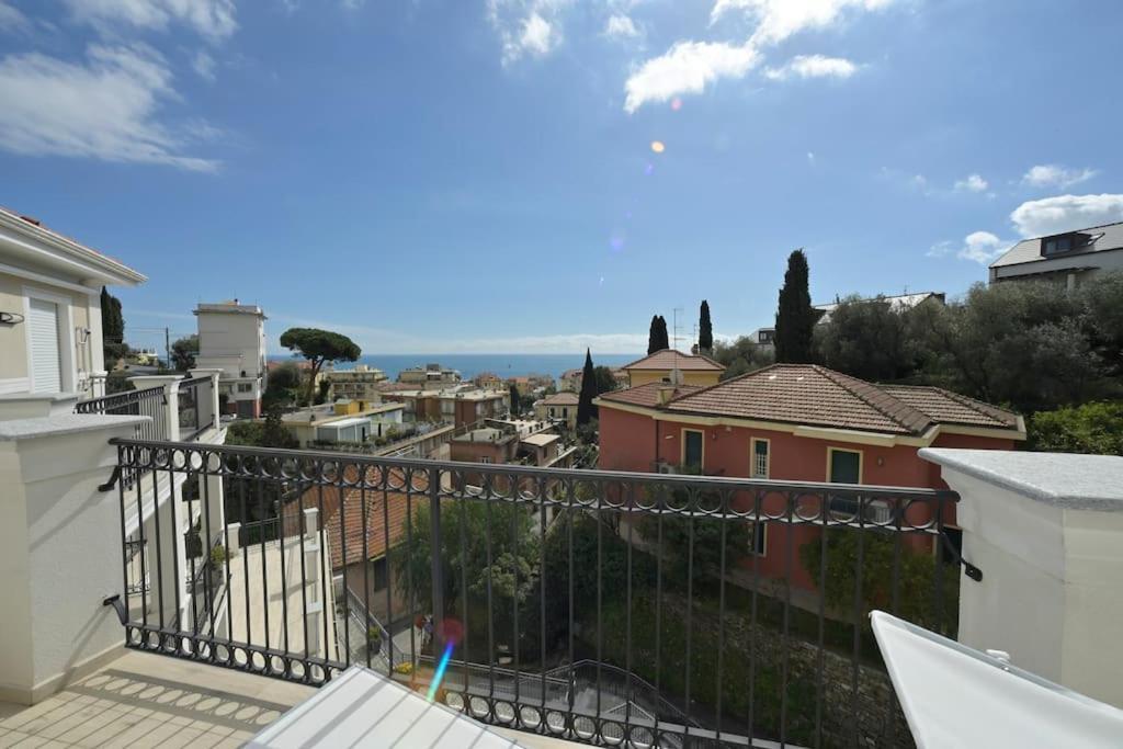 Luxury Apartament Con Garage Vista Mare Alassio Per 6 Persone Экстерьер фото