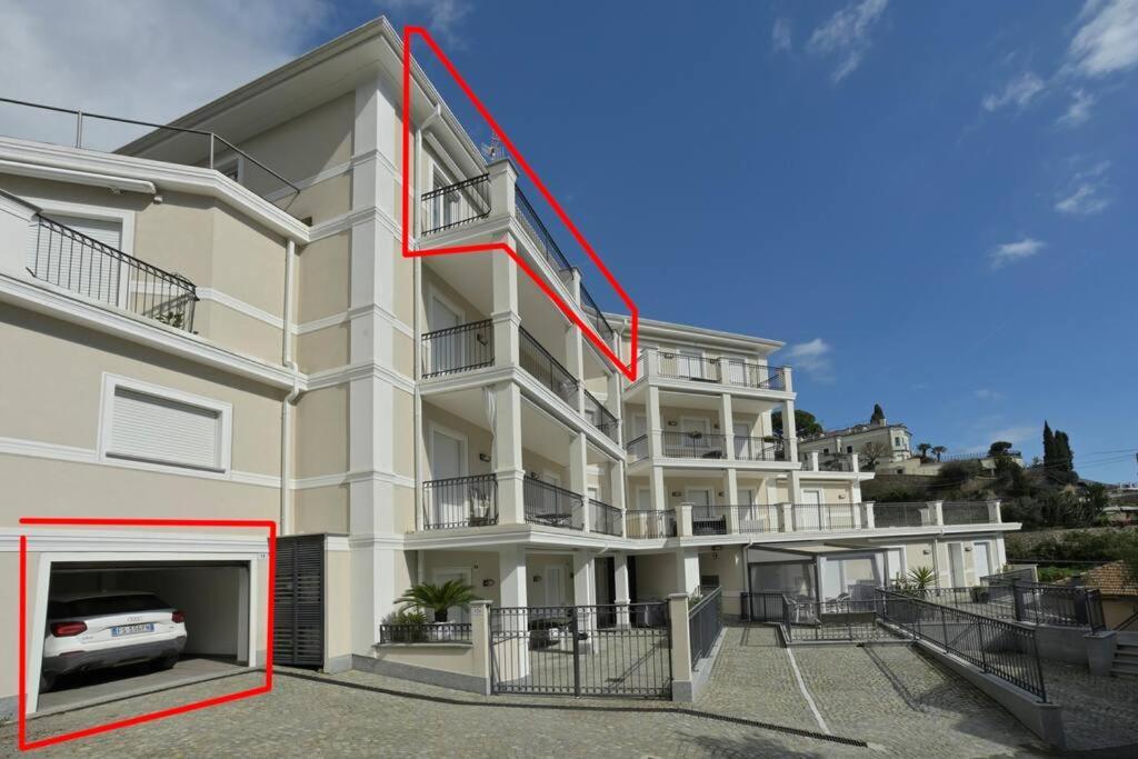 Luxury Apartament Con Garage Vista Mare Alassio Per 6 Persone Экстерьер фото